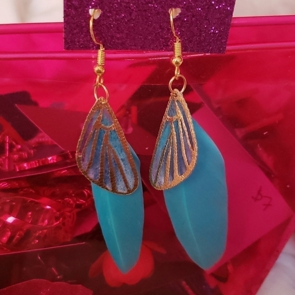 Blue feather earrings with butterfly wing. - Picture 1 of 2